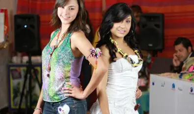 fashion show at pasion de tres